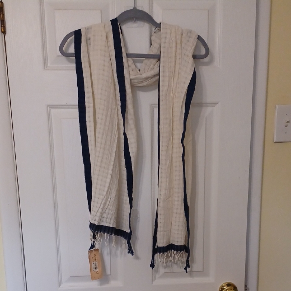 Denim & Supply Ralph Lauren Cream and Navy, 100% Cotton Scarf. NWT